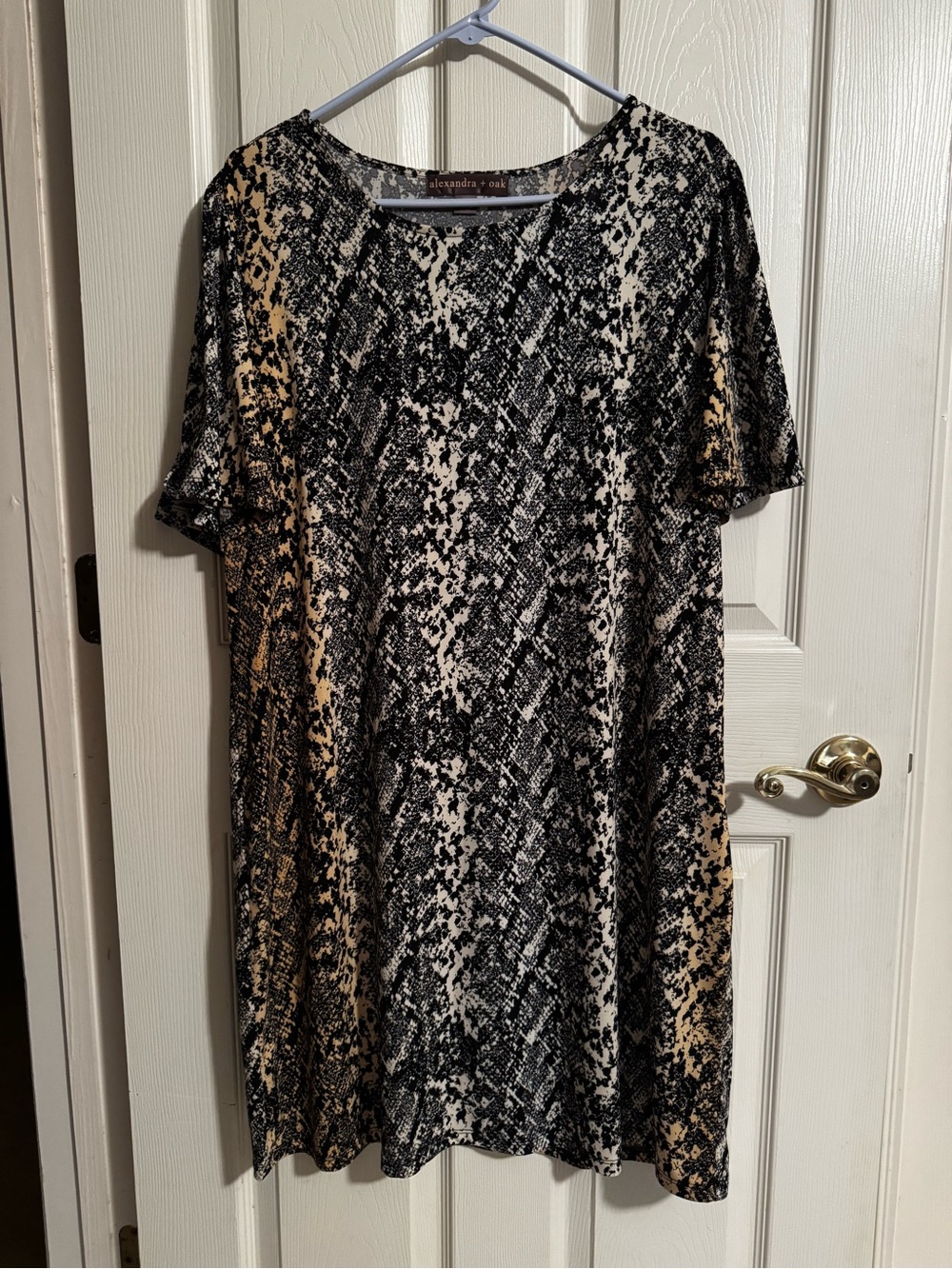 Alexandra + Oak Black and Cream Snake-Print Short Sleeve Dress